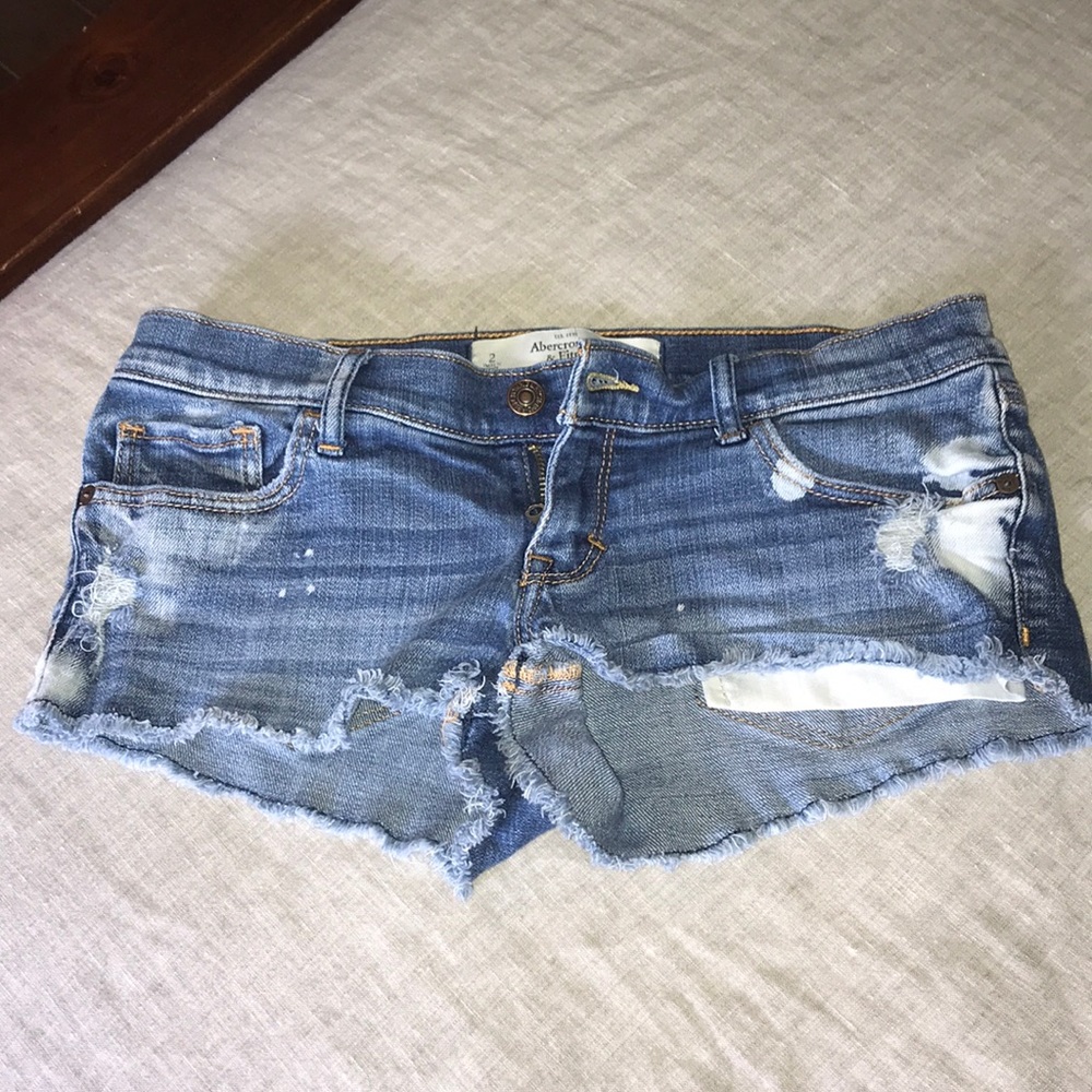 A&F distressed jean shorts